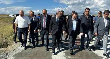 Köy yolları betonla güçleniyor