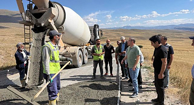Köy yollarında beton konforu dönemi
