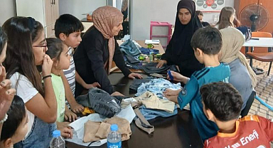 Minik eller iklim değişikliğine dikkat çekti