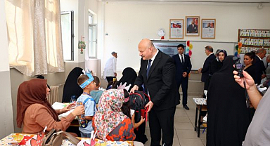 Minik öğrencilere eğitim desteği