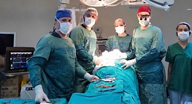 Nöromonitörizasyon cihazıyla tiroid ameliyatı yapıldı
