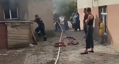 Odunluk ve kiler alevlere teslim oldu!