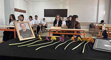 Öğrencileri İkram Öğretmen’i unutmadı