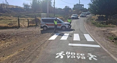Okul önlerinde yaya geçidi çalışması