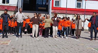 Okula davul zurnalı başlangıç!