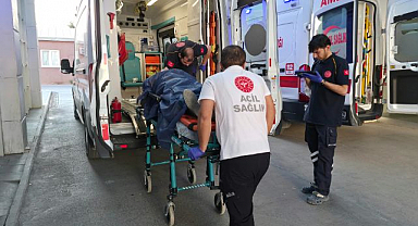 Otobüste dengesini kaybetti, hastanelik oldu