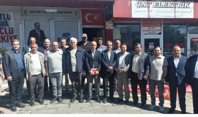 Öz, Çat’ta teşkilat mensuplarıyla bir araya geldi