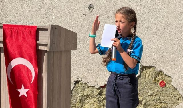 Programı gölgede bıraktı! Okulun bakımsızlığı gözlerden kaçmadı