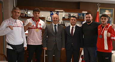 Şampiyonları Ağırladı