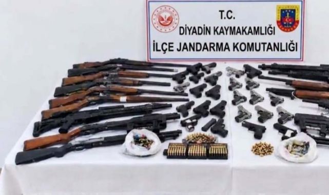 Silah kaçakçılığına büyük darbe!