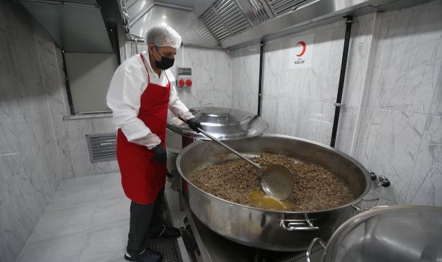 Türk Kızılay ihtiyaç sahipleri için aşevi açtı