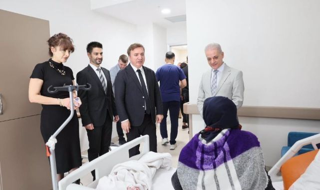 Vali'den tedavi gören hastalara ziyaret 