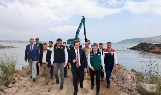 Van Gölü’nde dip çamuru seferberliği