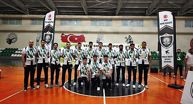 Yeni sezon öncesi toplu imza töreni: Hedef üst lig