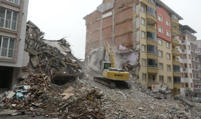 7 ilde yıkım operasyonu! 26 kişi gözaltına alındı