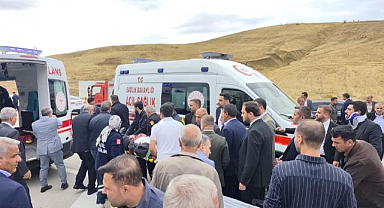 Başkanın konvoyunda kaza: Yaralılara doktor vekil müdahale etti