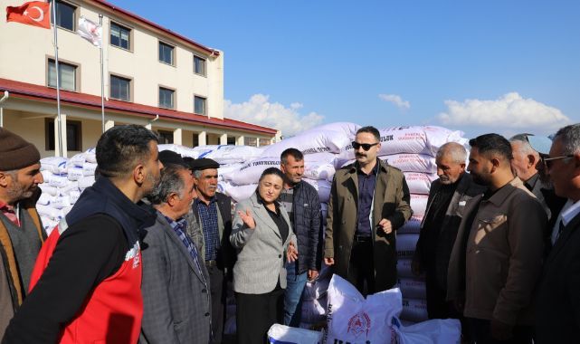 Çiftçinin yüzü güldü! Tonlarca buğday tohumu dağıtıldı