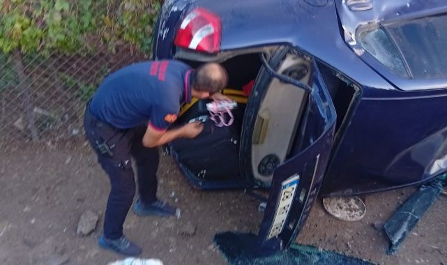 Direksiyon hakimiyetini kaybedince evin bahçesine uçtu