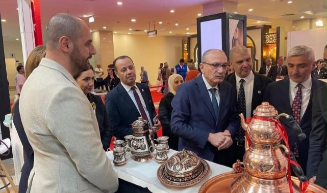 Doğulu kadınların el emeği Mısır'da sergilendi