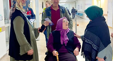 Dünya Yaşlılar Günü'nde sağlık bilgilendirmesi