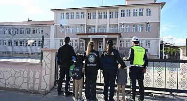 Ekipler okul çevrelerinde göz açtırmıyor