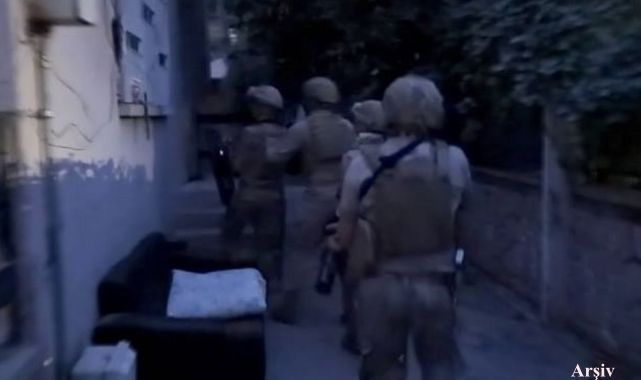 Emniyet göz açtırmadı! Aranan şahıslara operasyon