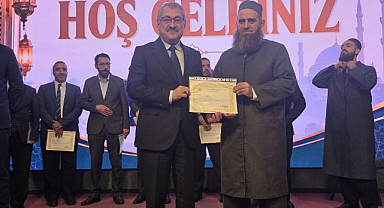 Erzurum'da din görevlilerine başarı belgesi verildi
