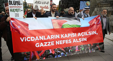 Erzurum'da sağlık çalışanlarından Gazze'ye destek