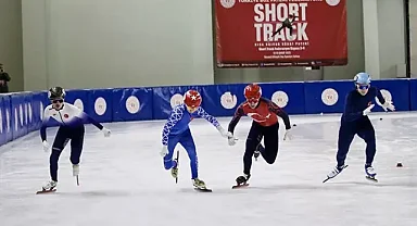 Erzurum’da Short Track Federasyon Kupası heyecanı