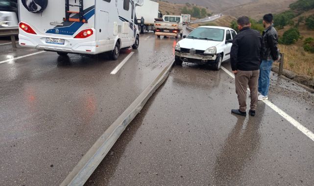 Erzurum'da zincirleme trafik kazası!