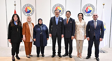 Erzurum Ticaret Borsası Meclisi'nden TOBB Başkanı Hisarcıklıoğlu'na ziyaret