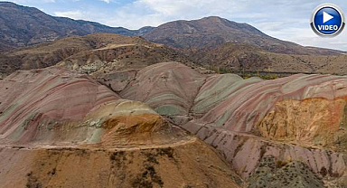 Erzurum’un gökkuşağı tepeleri dronla görüntülendi