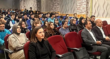 Fen lisesinde Avrupa fırsatları tanıtıldı