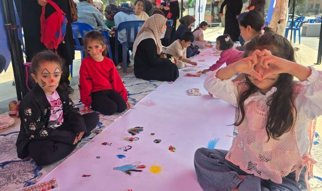 Gazze'nin sesine fırçayla nefes oldular