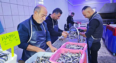 Havalar soğuyunca tezgahlar şenlendi