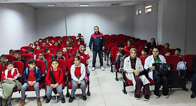 İlkokul öğrencilerine gıda ve su israfı eğitimi