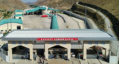 Kapıköy Gümrük Kapısı karşılıklı tır geçişlerine açıldı