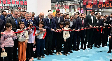 Kitap kurtları fuara akın etti