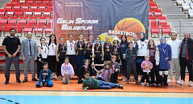 Kurumlar arası voleybol turnuvası sona erdi
