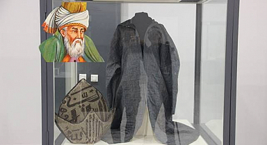 Mevlana'nın hırkası Erzurum'da ziyaretçilerini ağırlıyor