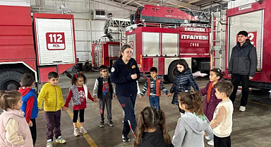 Minik öğrenciler itfaiyecileri yakından tanıdı