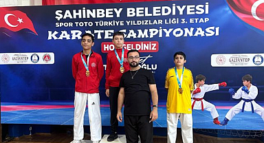 Minikler gögüsleri kabarttı