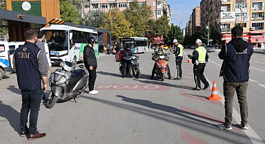 Motosiklet denetimlerinde rekor ceza! 14'ü trafikten men edildi