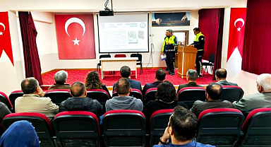 Okul servis şoförlerine trafik güvenliği eğitimi