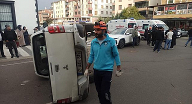 Otomobil ile pikap çarpıştı: 2 yaralı