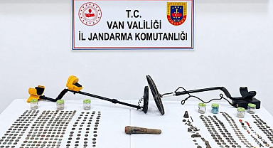  Roma dönemine ait yüzlerce sikke ele geçirildi