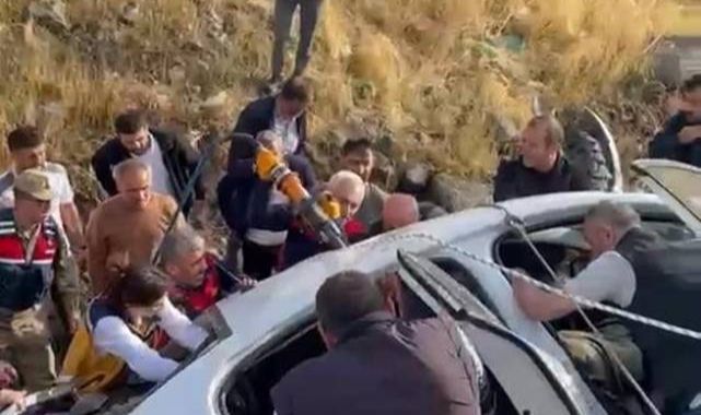 Şarampole yuvarlanan otomobilde can pazarı!
