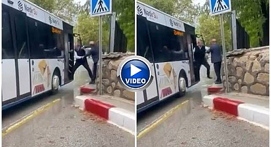 Şoförle yolcu arasında şemsiyeli kavga!