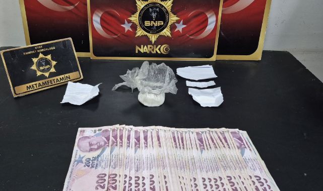 Sokak satıcılarına narkotik darbesi