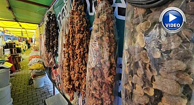 Yöresel lezzetler tezgahlarda yerini aldı